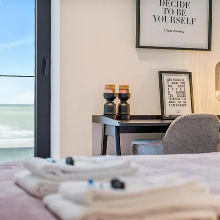 Apartment -the One- Verbazingwekkend Nieuwbouwapp Zeezicht